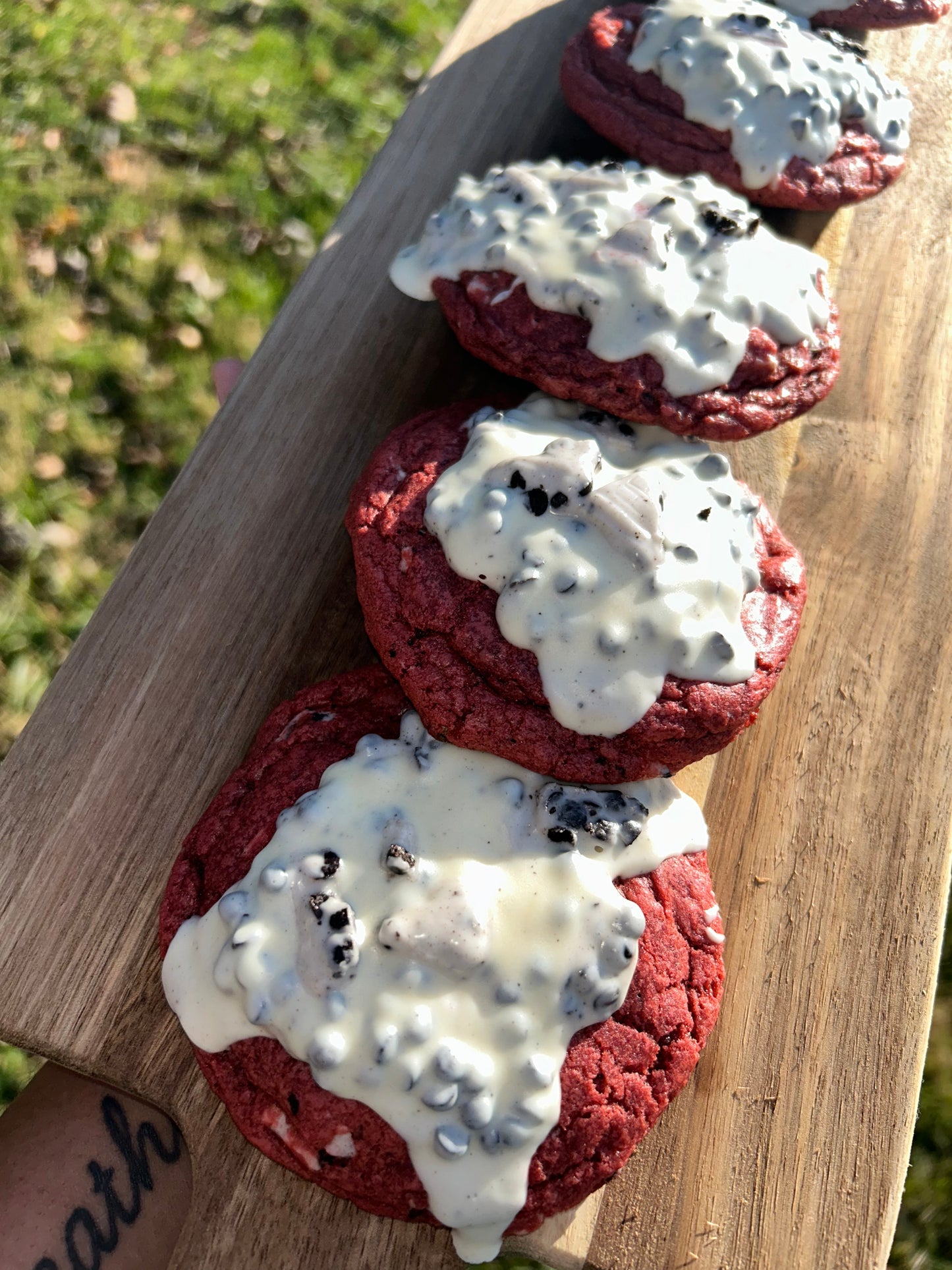 Stuffed cookies and cream red velvet cookies