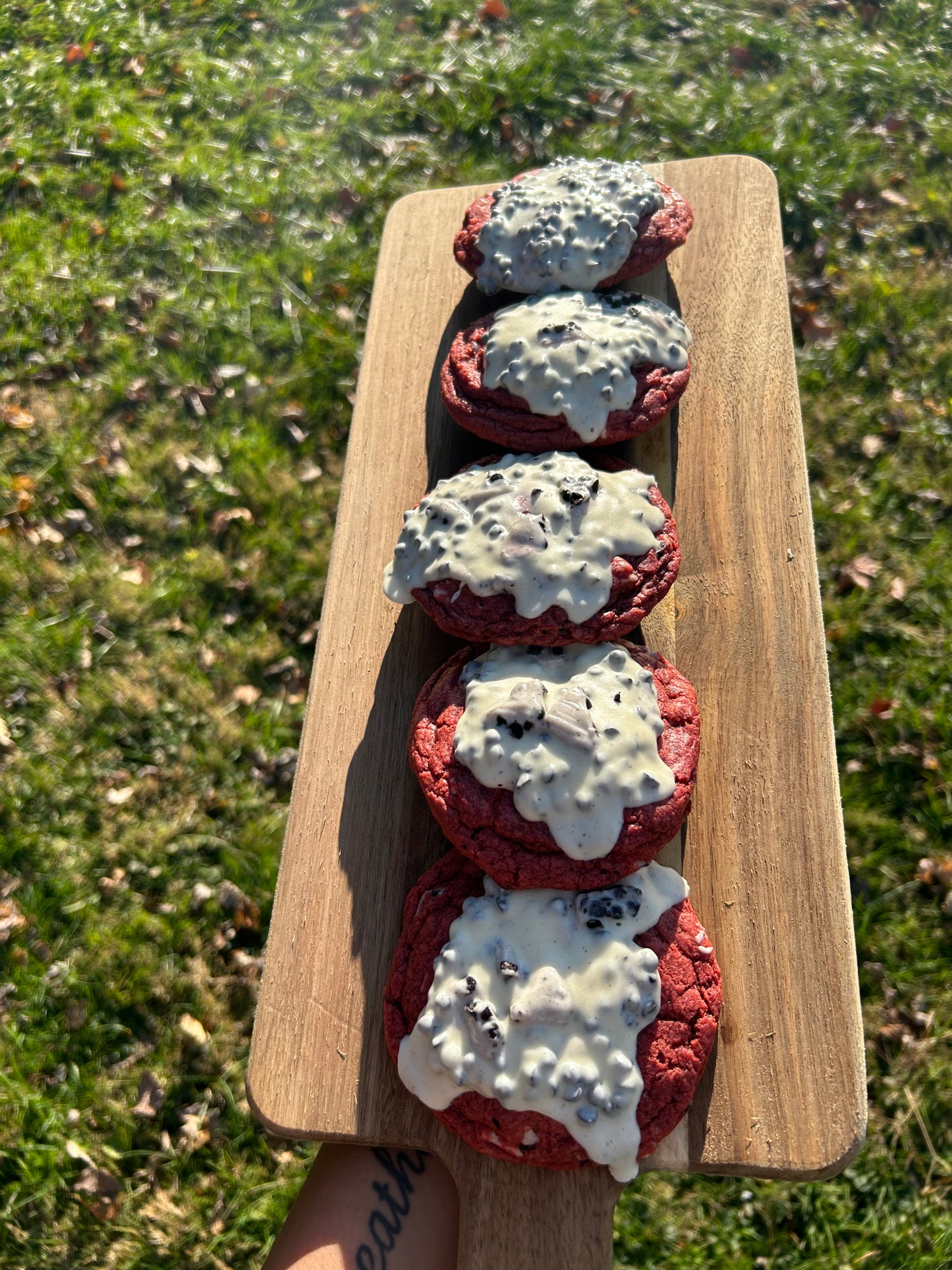 Stuffed cookies and cream red velvet cookies