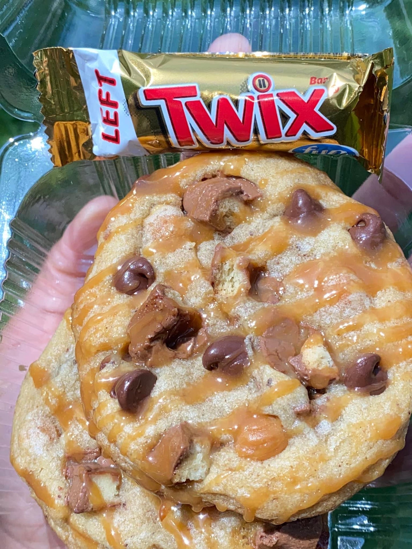 Twix chocolate chip cookies 🍪